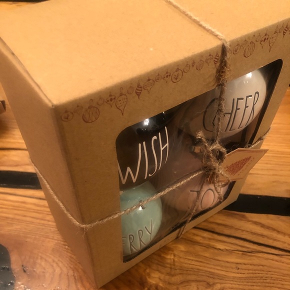 RAE DUNN: Set of 4 Colourful Pastel Christmas Balls/ Ornaments - Picture 10 of 10